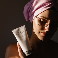 10 x Nawilżająca i regenerująca maska do włosów o charakterze emolientowym GLOV® (Copy) –