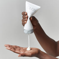 10 x Nawilżająca i regenerująca maska do włosów o charakterze emolientowym GLOV® (Copy) –