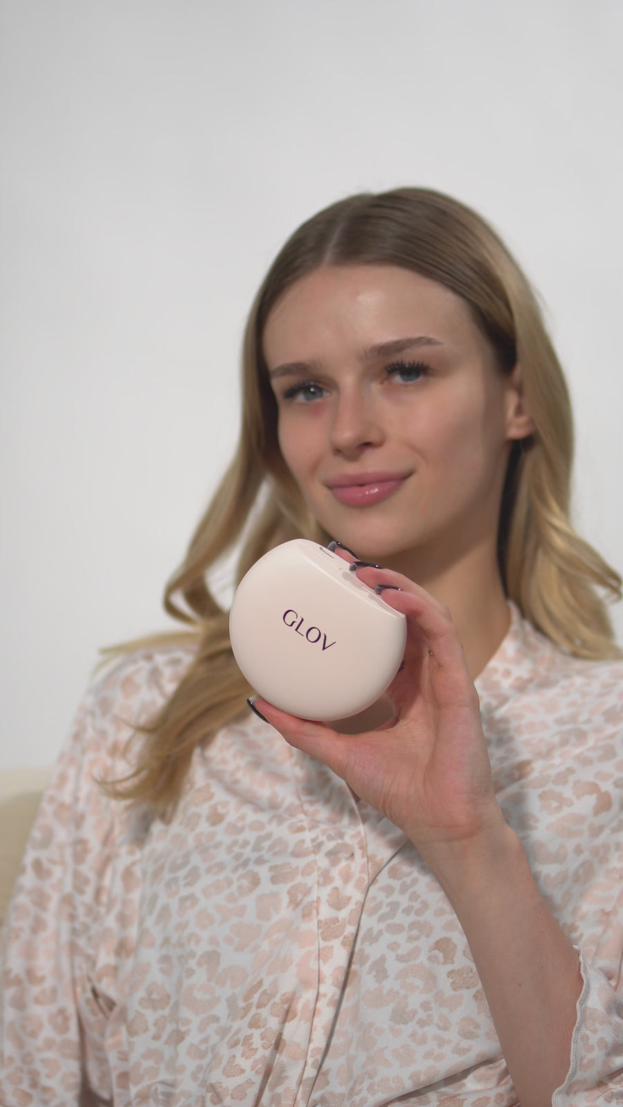 Płatki LED pielęgnacyjne dla rozświetlonej i odświeżonej okolicy oczu LUNA EYE